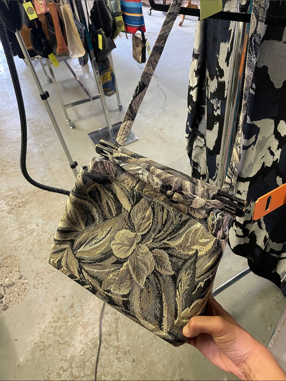 Floral Jacquard Shoulder Bag in Black and Gold-Taupe